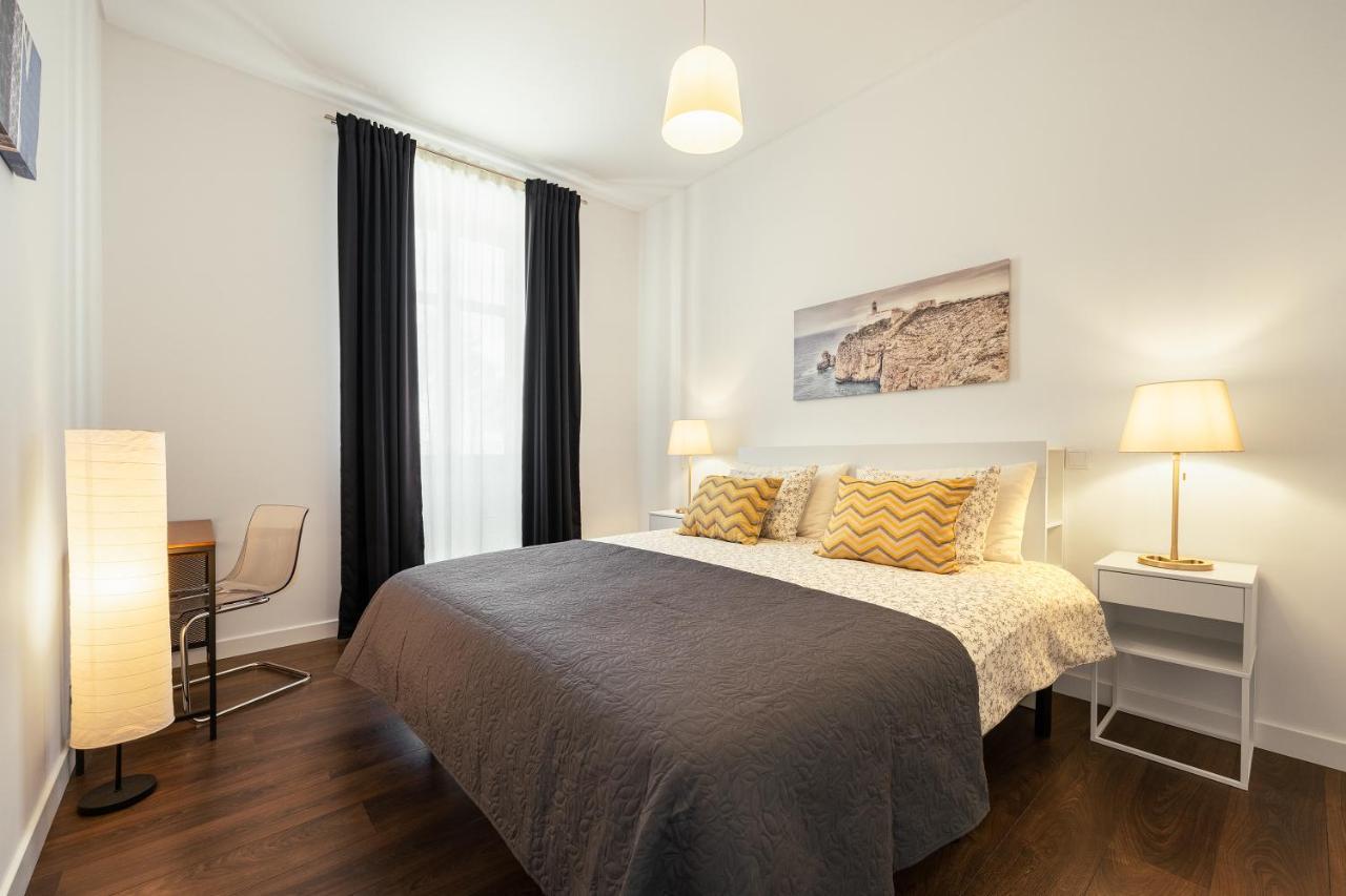 Foz Beach House - Rooftop & Sea View Фош-ду-Арелью Экстерьер фото