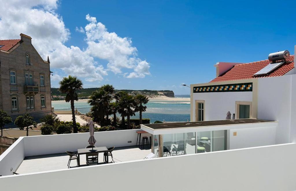 Foz Beach House - Rooftop & Sea View Фош-ду-Арелью Экстерьер фото